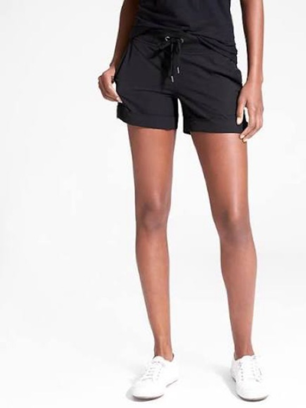 Athleta Midtown Short in Black | Size Small